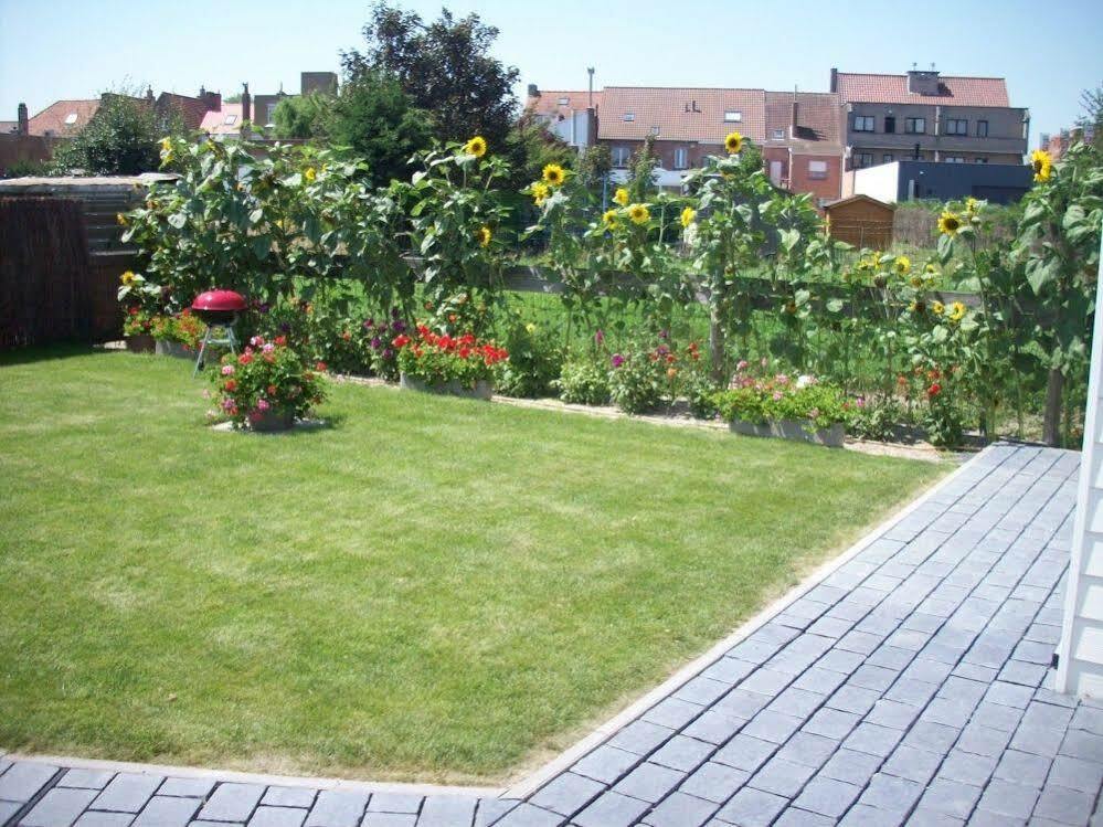 Holiday Home Garnaalhuisje Oostduinkerke Bagian luar foto